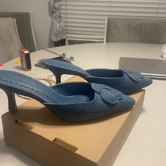 BRAND NEW! Larroudé Flora Pump In Blue Stoned Denim - Picture 5 of 9